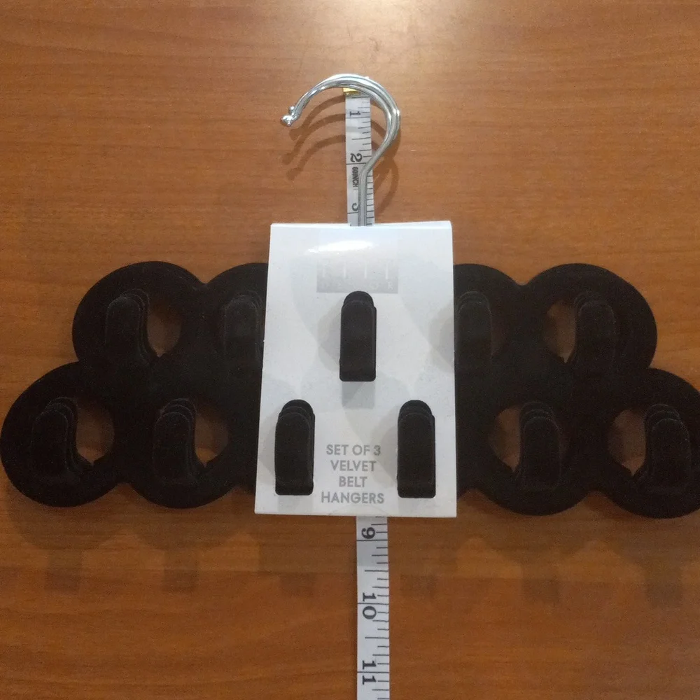 Skinny Velvet Hangers Pack of 3 anti-slip No Slip Organization compact NEW Soft